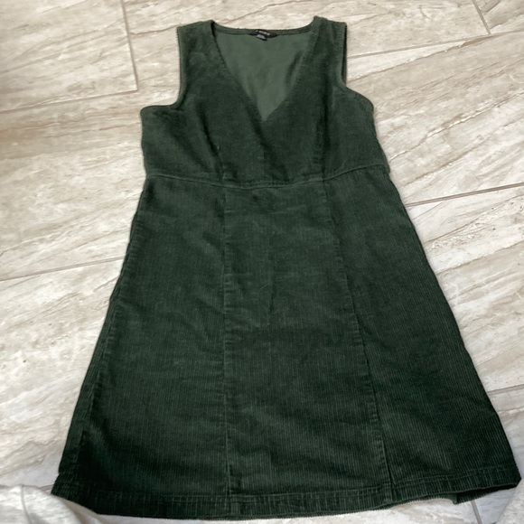 American Eagle Outfitters Dresses & Skirts - American Eagle Outfitters Green Corduroy Dress